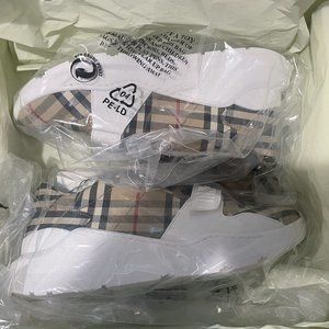 NEW Burberry Beige Vintage Check Shoes Sz 41